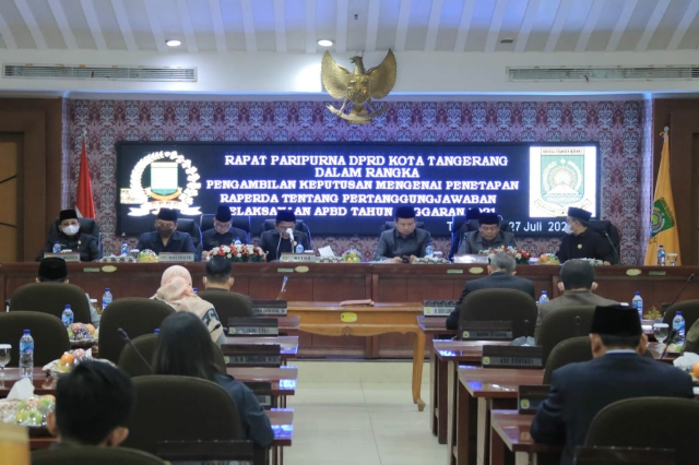 DPRD Kota Tangerang merekomendasikan Pemkot memberikan anggaran yang memadai untuk menanggulangi persoalan sarana-prasarana infrastruktur.