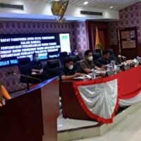 Prolegda 2023 di Kota Tangerang menargetkan 12 raperda menjadi perda terdiri 3 raperda inisiatif DPRD dan 9 perda usulan Pemkot Tangerang.