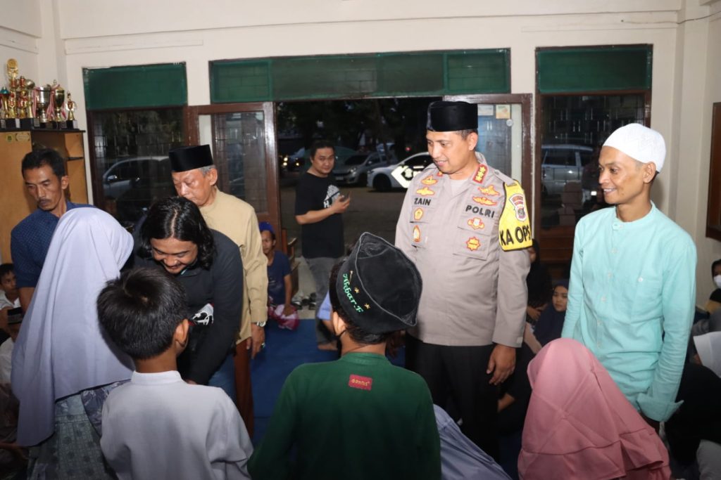 Kelompok Kerja Wartawan Harian Tangerang Raya (Pokja WHTR) menggelar Buka Puasa Bersama dan Santunan Yatim-Piatu di Sekretariat Pokja WHTR,