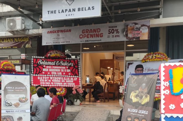 The Lapan Belas Kopi Citra Raya Resmi Dibuka, Usung Konsep Angkringan Modern untuk Anak Muda