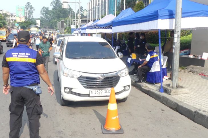 DLH Kota Tangerang Perketat Pengawasan Emisi Kendaraan, Ratusan Mobil Diperiksa Gratis